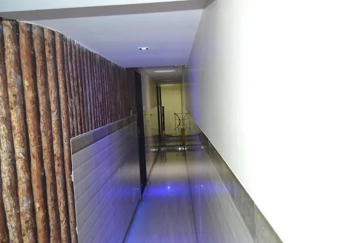 Hotel Blue Orchids Executive Mumbai